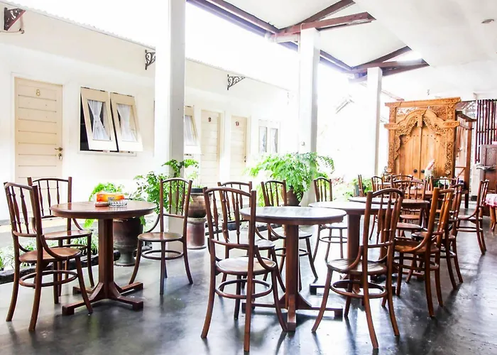 Reddoorz Syariah near Wijilan Yogyakarta Hotel